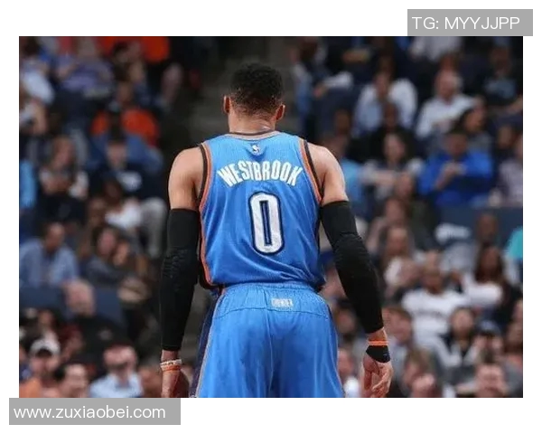 向余望突破传中助力球队逆转局势展现战术智慧与团队配合 向余望突破传中助力球队逆转局势展现战术智慧与团队配合